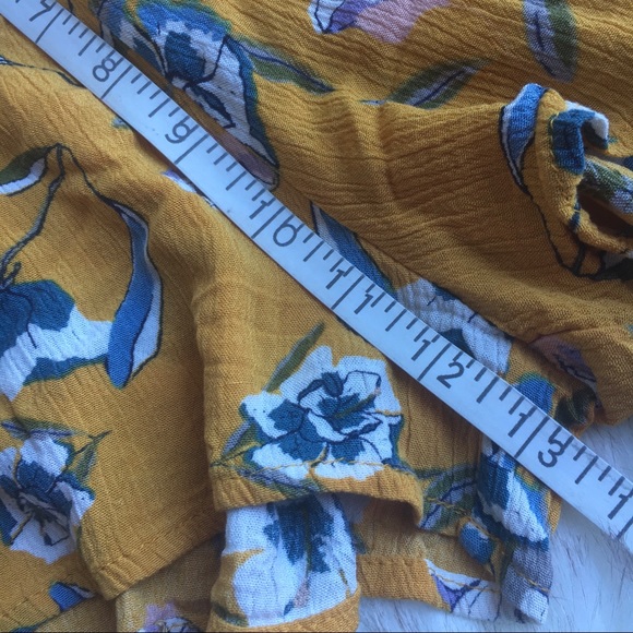 Pull & Bear yellow floral shorts - XXS to XS - Picture 3 of 7